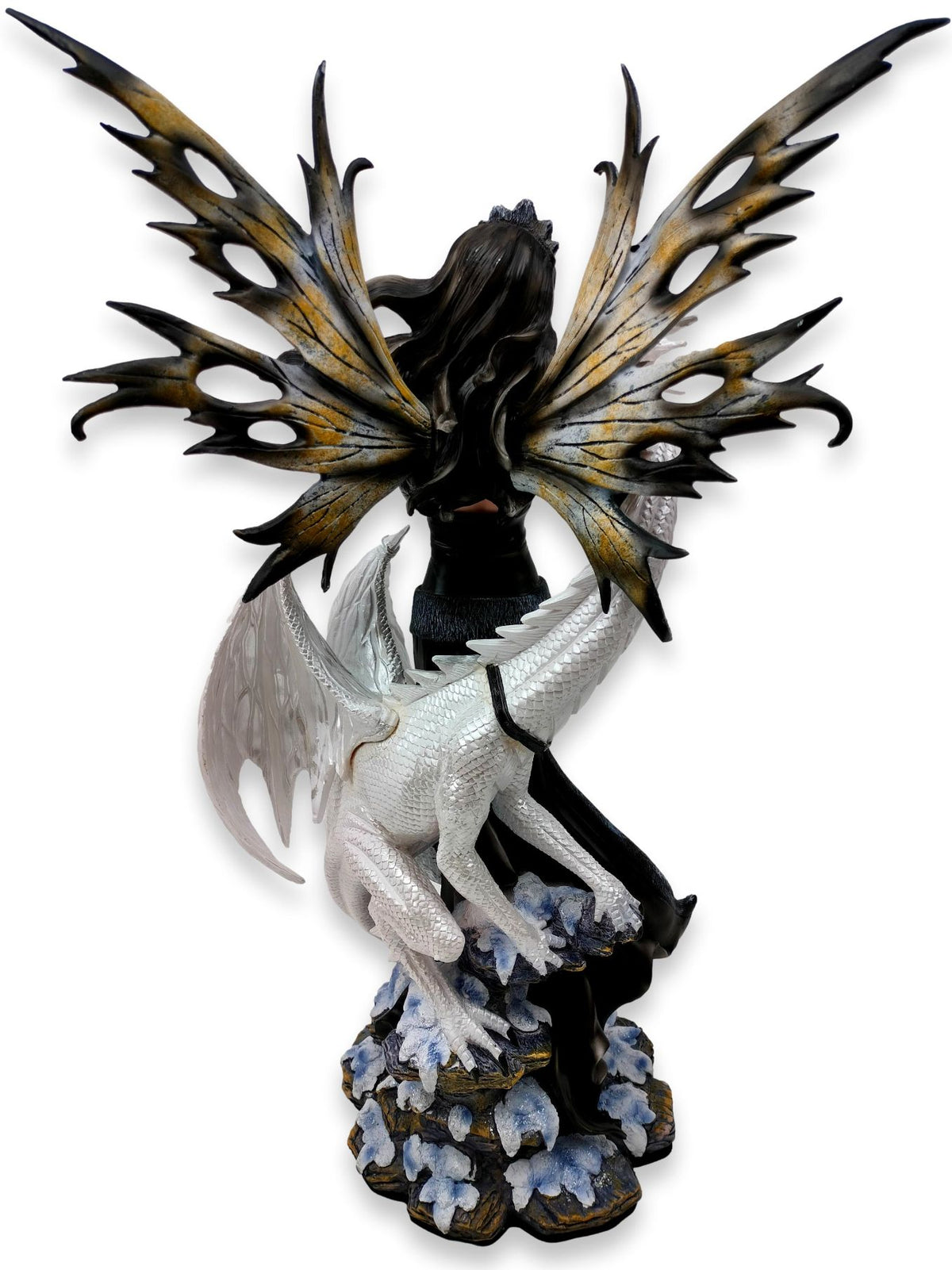 Noiral mit ihrem Drachen