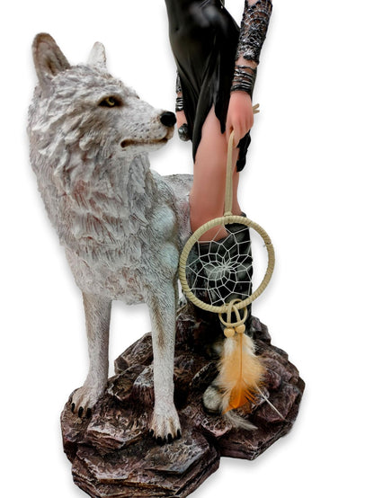 Jachtelf met haar wolf