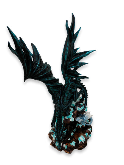 Dragon sauvage sur un rocher