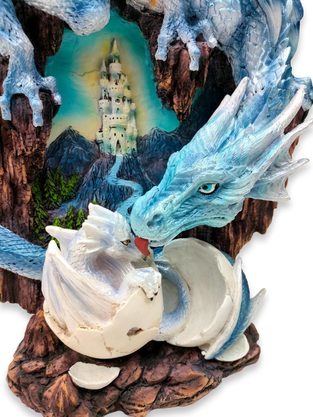 Blauer Drache mit ihrem neugeborenen Drachenjungen