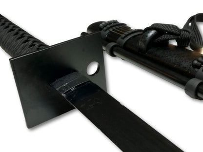 Katana con cerbottana e frecce