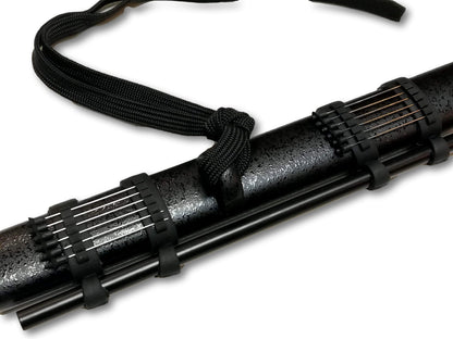 Katana con cerbottana e frecce