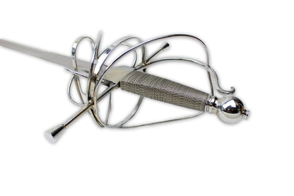 Rapier mit Flamberge oder Flammenklinge